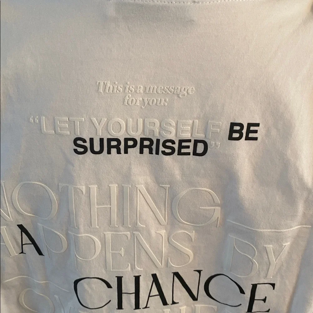 Zara unique boxy t shirt! Size medium wording on back & front - Picture 2 of 11